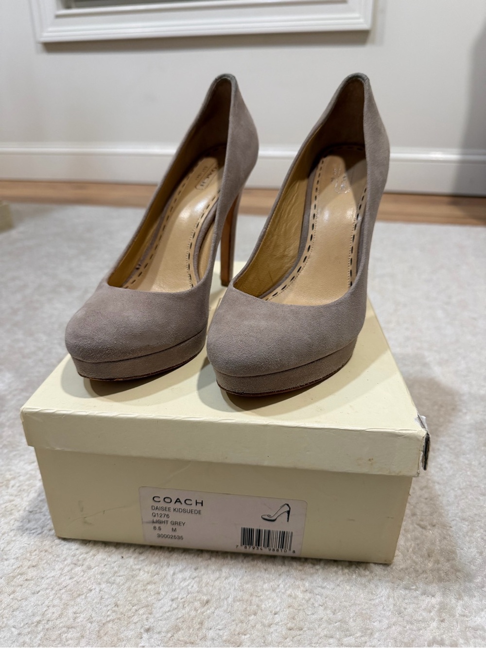 Coach Women's Grey Suede Platform Pump, size 8.5